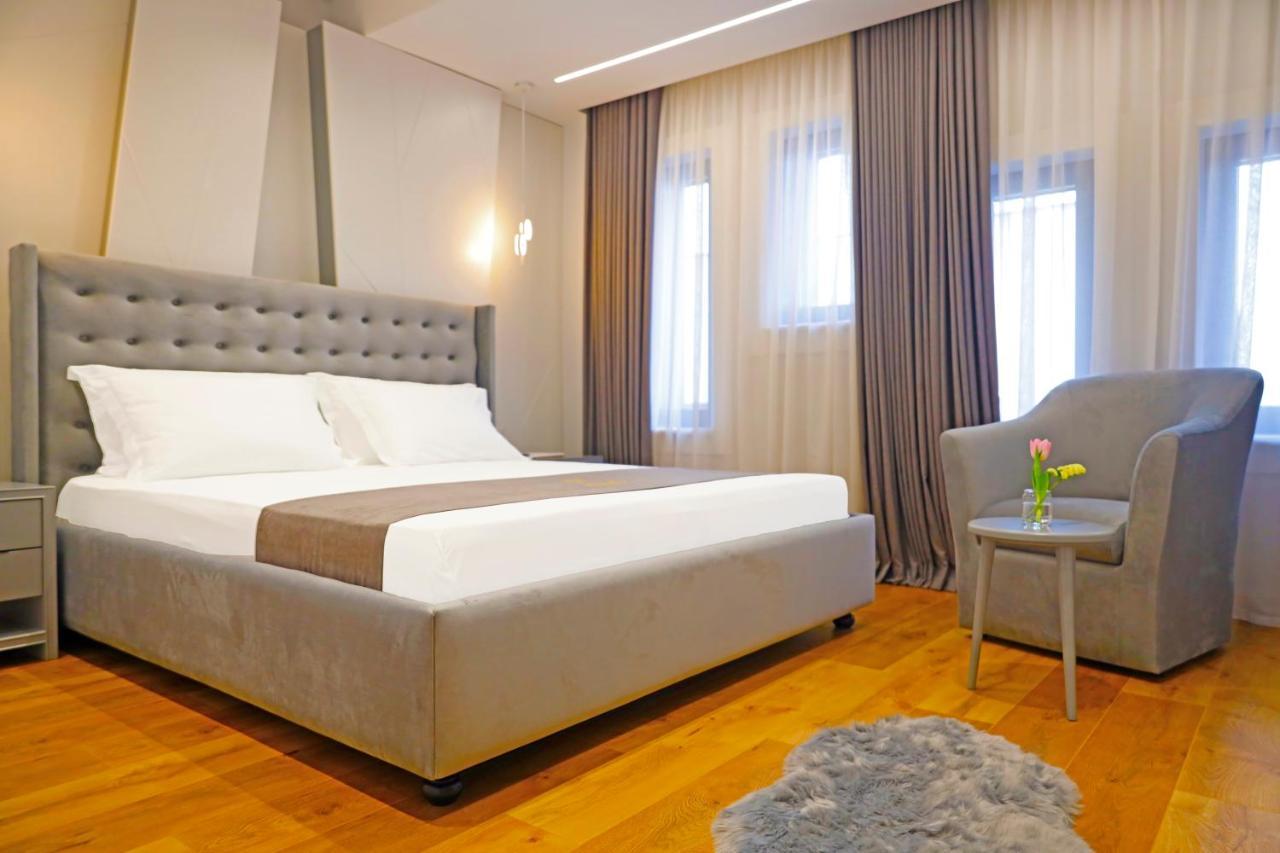 Mark Hotel Tirana Bërxull Zewnętrze zdjęcie