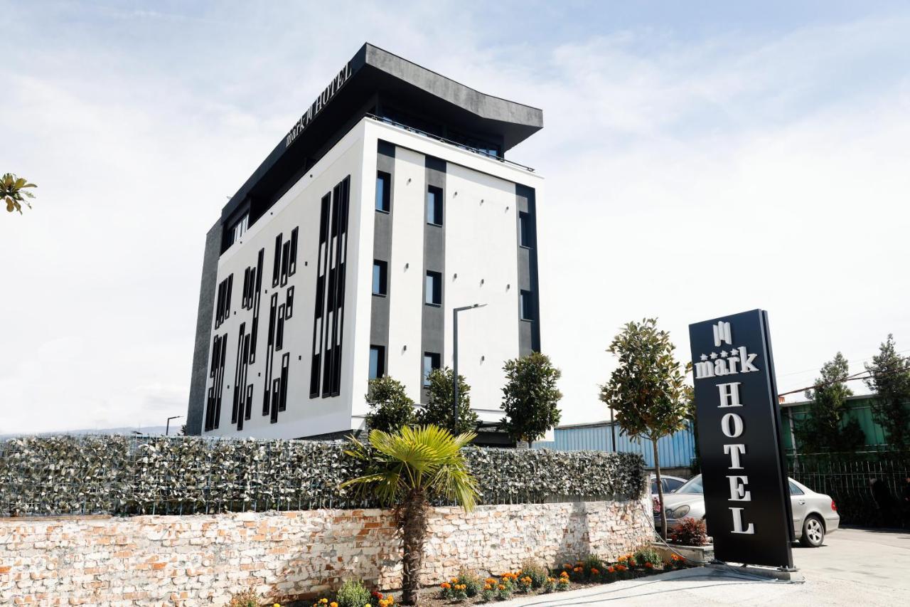 Mark Hotel Tirana Bërxull Zewnętrze zdjęcie