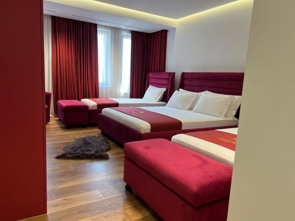 Mark Hotel Tirana Bërxull Zewnętrze zdjęcie