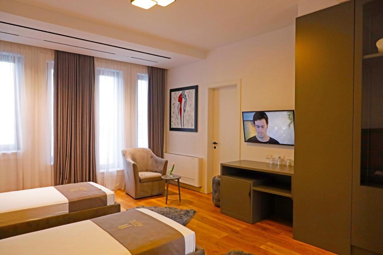 Mark Hotel Tirana Bërxull Zewnętrze zdjęcie
